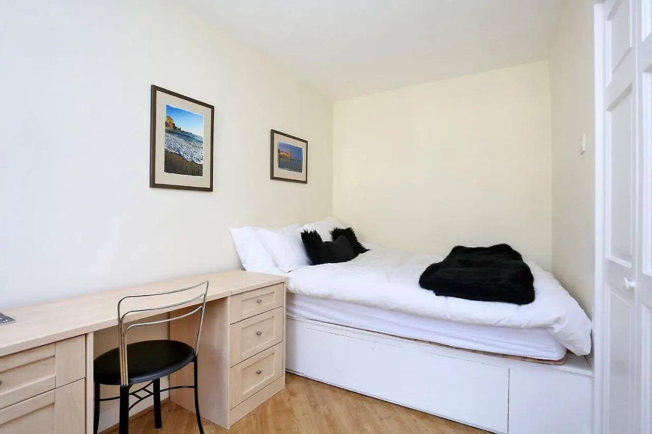 West Bow - Comfy 2 Bed On West Bow Overlooking Grassmarket Edynburg Apartament