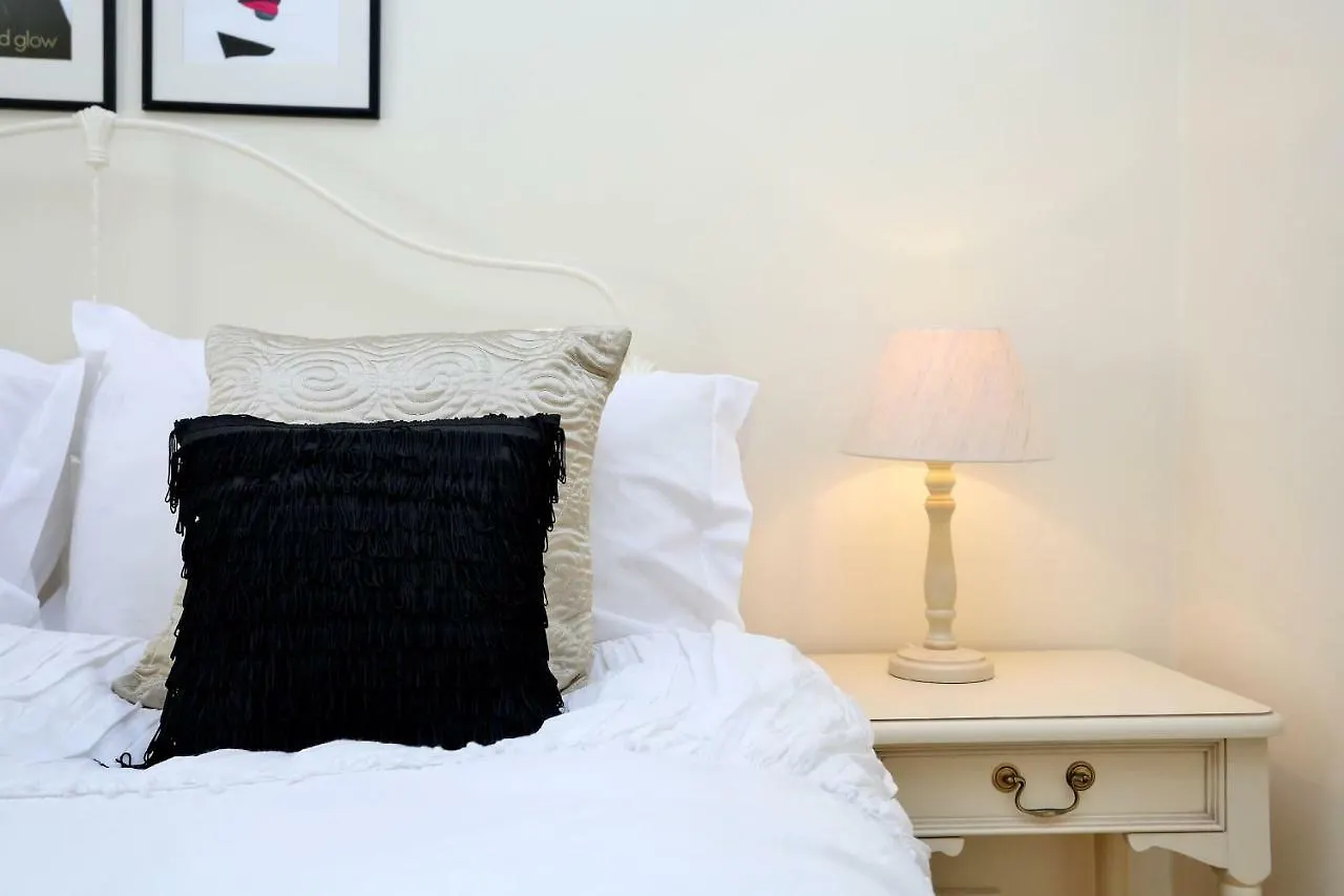 West Bow - Comfy 2 Bed On West Bow Overlooking Grassmarket Edynburg